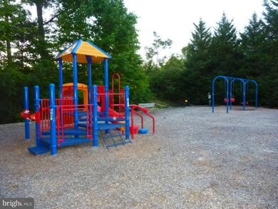 1859 Tiger Lily Cir unit 40, Woodbridge, VA 22192 - photo 5