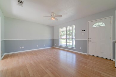 102 Lassere Cir, Long Beach