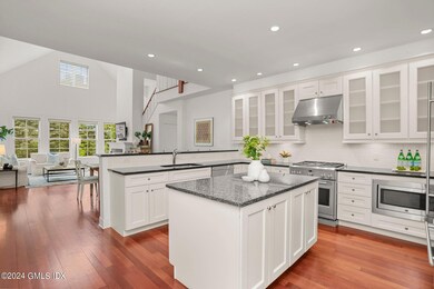 77 Havemeyer Ln unit 31, Stamford, CT 06902 - photo 3