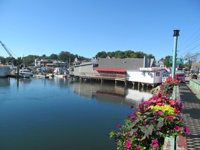 Dock Square