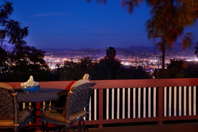 Views are panoramic and breathtaking from deck and