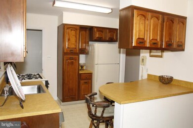 1137 Mchenry Dr, Glen Burnie, MD 21061 - photo 6