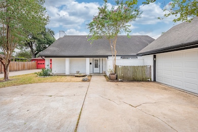 6215 Portal Dr, Houston, TX 77096 - photo 3