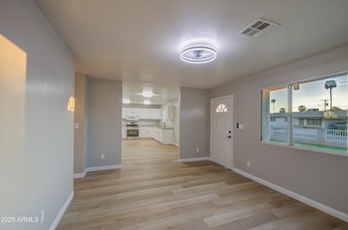 2511 N 48th Dr, Phoenix, AZ 85035 - photo 6