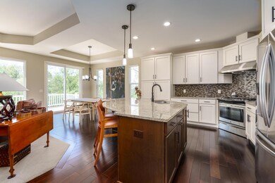 Kitchen with large island