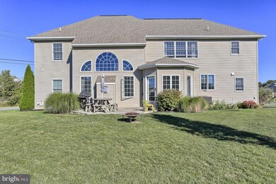 3 Sarah Ln, Mount Joy, PA 17552 - photo 2