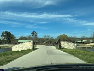 83 Cypress Bend, Huntsville, TX 77340 - photo 2