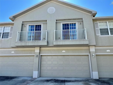 27747 Pleasure Ride Loop, Wesley Chapel, FL 33544 - photo 2