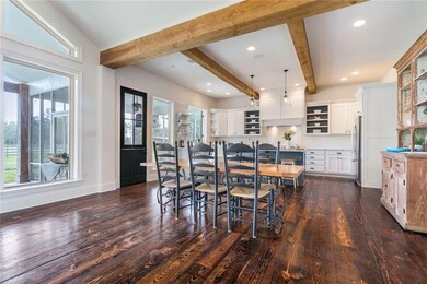 Ample space for dining and entertaining.  Wide 9 i