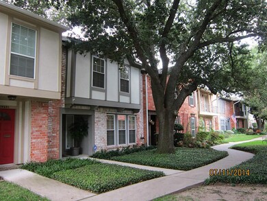 14203 Misty Meadow Ln, Houston, TX 77079 - photo 2