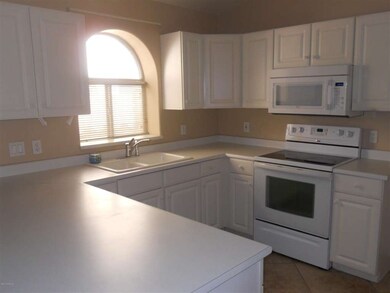 12519 W ROANOKE 030