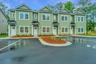 302TwinRiversDr006