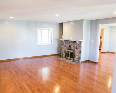 Living room, new hardwood floor, recessed lights, 