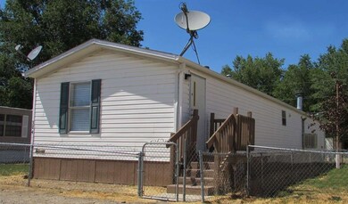 324 E Raven Ave, Rangely, CO 81648 - photo 3