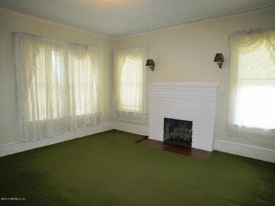 5109 Birkenhead Rd, Jacksonville, FL 32210 - photo 4