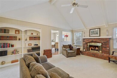 10111 Monrovia St, Lenexa, KS 66215 - photo 2