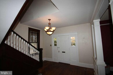 802 E Piedmont St, Culpeper, VA 22701 - photo 3