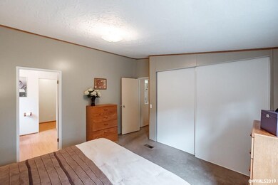 39088 Lazy d Rd, Scio, OR 97374 - photo 4