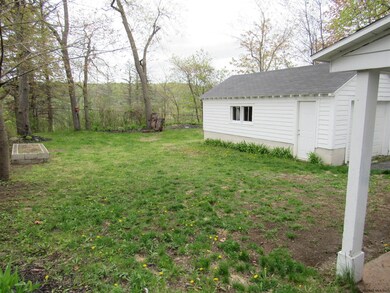 19 Pine St, Corinth, NY 12822 - photo 4