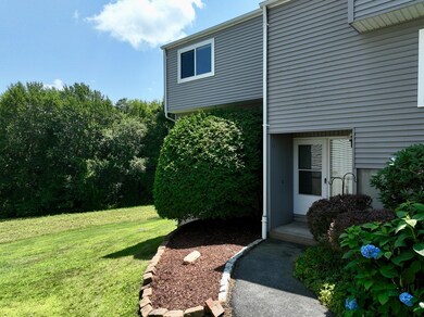 21 Autumn Ln, Amherst, MA 01002 - photo 2