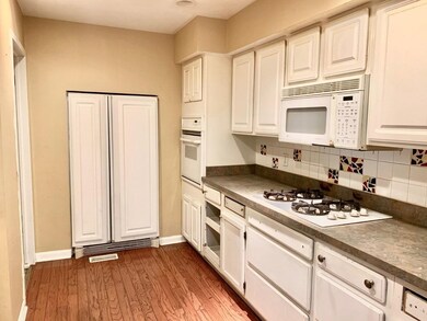 521 Wellington Dr, Dyer, IN 46311 - photo 4