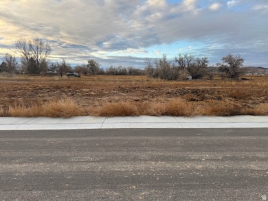 170 E 2000 S unit 15, Vernal, UT 84078 - photo 2