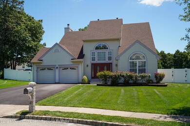 27 Thousand Oaks Terrace, Howell, NJ 07731 - photo 2