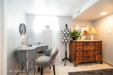 1682 White St, Des Plaines, IL 60018 - photo 7