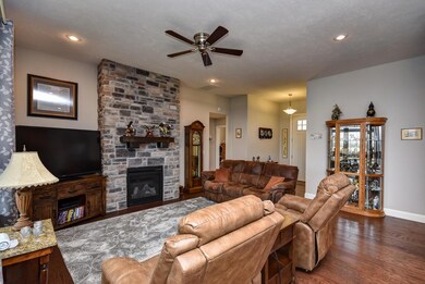 678 Greer Ave-18