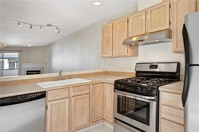 19523 Firlands Way N unit B11, Shoreline, WA 98133 - photo 6