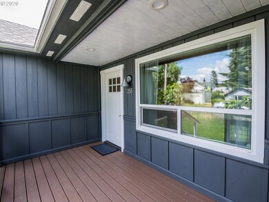 255 E Berkeley St, Gladstone, OR 97027 - photo 2