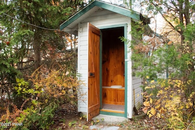 143 Pecks Pond Rd, Dingmans Ferry, PA 18328 - photo 6