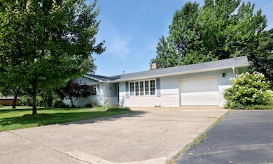 1105 N Pine St.