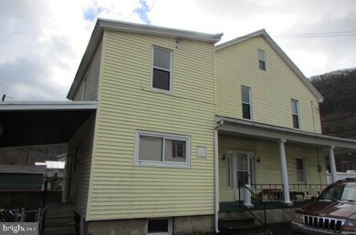 215 Center St, Coal Township, PA 17866 - photo 4