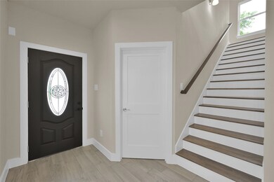 6615 Knox St, Houston, TX 77091 - photo 4