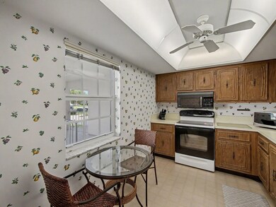 1205 Sandy Ln unit 246, Riviera Beach, FL 33404 - photo 6