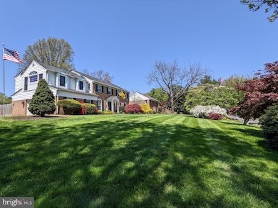 1006 Kimberwicke Rd, McLean, VA 22102 - photo 3