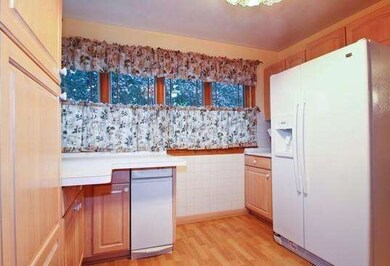 9936 Agatite Ct, Schiller Park, IL 60176 - photo 4