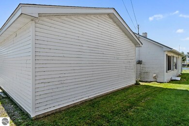 1878 S Riverside Dr, Au Gres, MI 48703 - photo 4