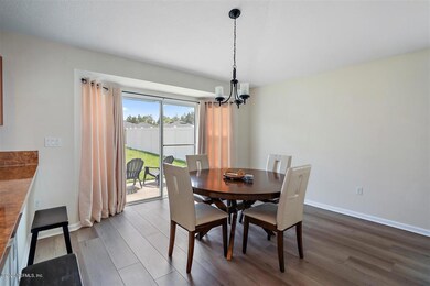 11919 Alexandra Dr, Jacksonville, FL 32218 - photo 4