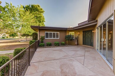 Lovely courtyard entry
