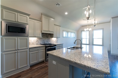 631 E 126th St S, Jenks, OK 74037 - photo 5