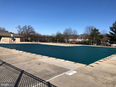 3831 Swan House Ct, Burtonsville, MD 20866 - photo 4