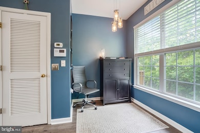 23082 Fontwell Square, Sterling, VA 20166 - photo 5