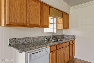 7-web-or-mls-122 Steiner Rd-7
