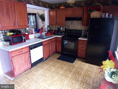 717 Saint Peters Ct, Edgewood, MD 21040 - photo 6