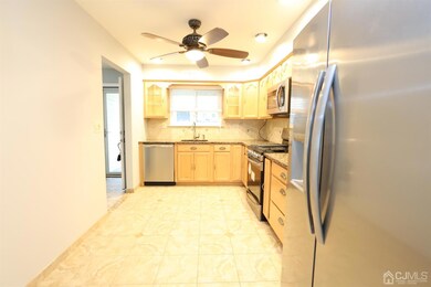 35 Front Ct, Old Bridge, NJ 08857 - photo 7