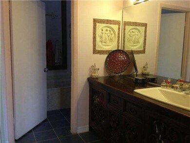 3535 Magellan Cir unit 528, Miami, FL 33180 - photo 6