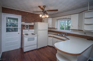 786 Griffin Rd, Roaring Brook Township, PA 18444 - photo 3