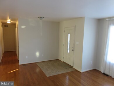 807 Myrth Ave, Essex, MD 21221 - photo 5